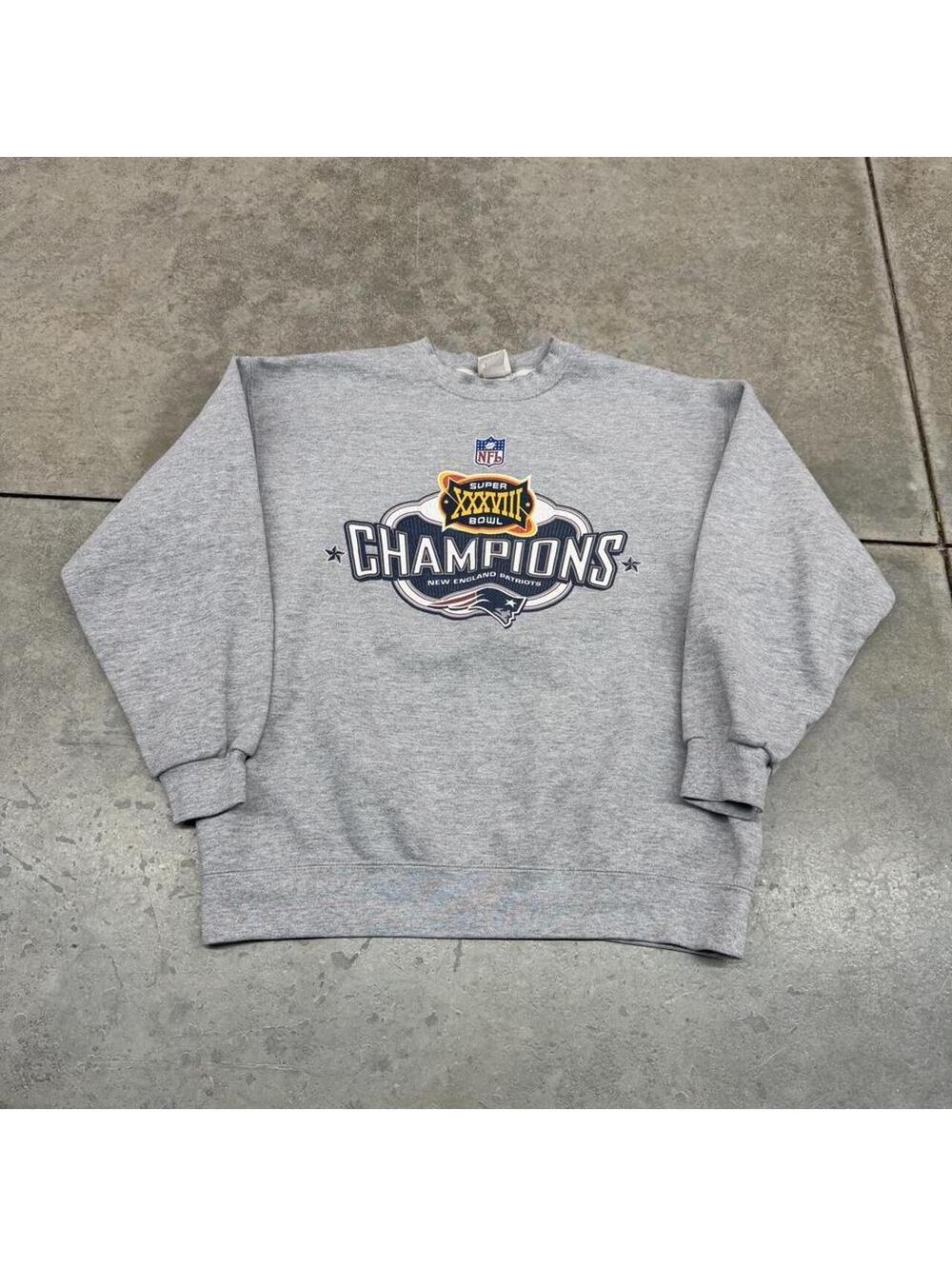 vintage new england patriots super bowl champions grey crewneck size large